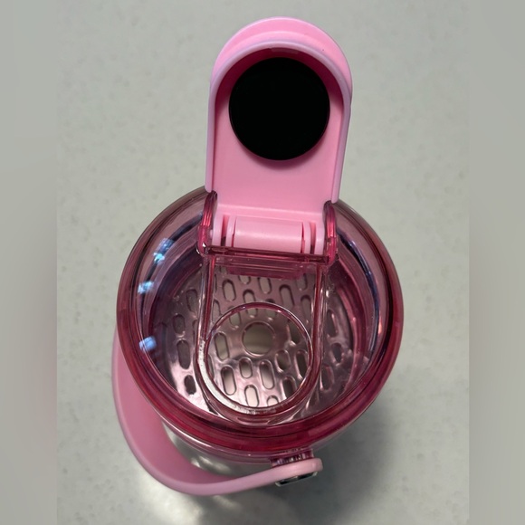 Brumate Shaker Bottle - Blush - Picture 4 of 8